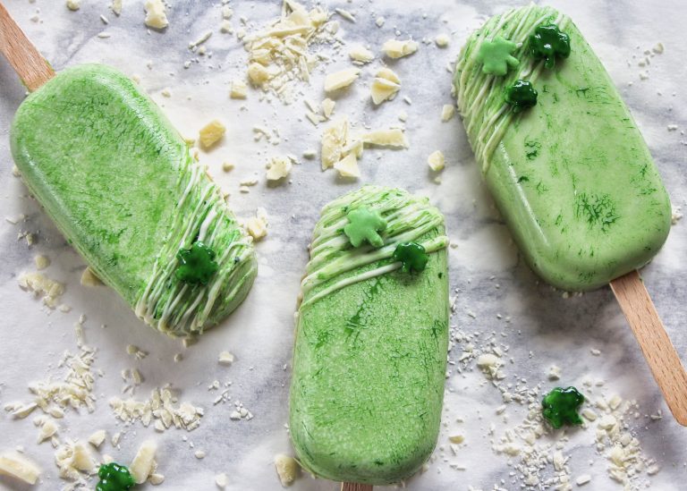 St. Patrick's Day Cakesicles
